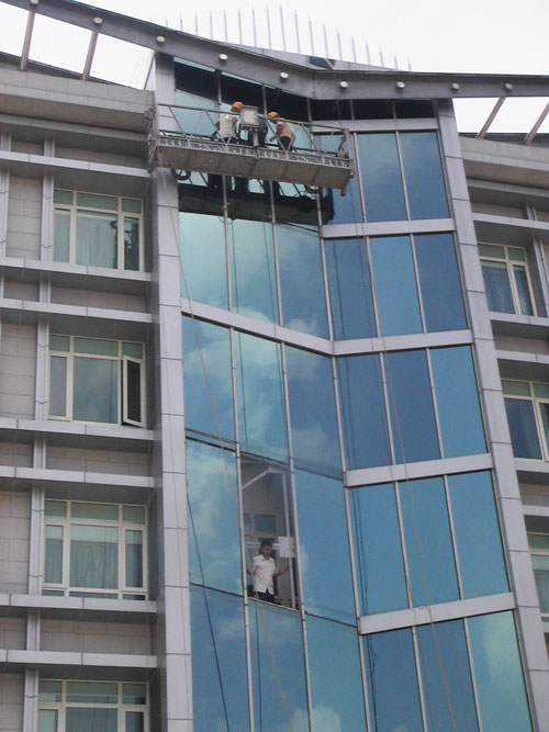 广东省农业厅更换幕墙玻璃工程